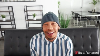 Payton Preslee shows off her nice big tits