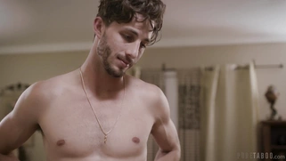 Emma Hix gets cumload in her mouth