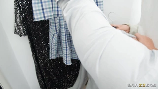 Alyssa Reece gets her mouth fucked by the thick dick