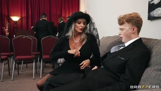 Sally D'Angelo is sucking Jimmy Michaels' cock