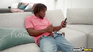 Yum Thee Boss caught Jay Bangher masturbating