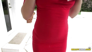 Layla London seduces the camera with her juicy natural tits