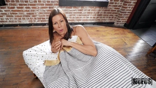 Mature Alexis Fawx gets massaged