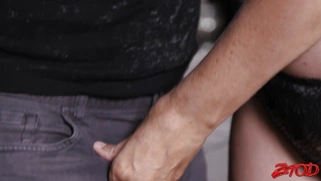 Julia Ann and Derrick Pierce foreplay