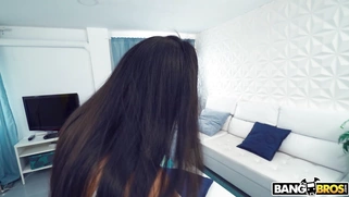 Amy Amor gives blow and tit jobs in POV