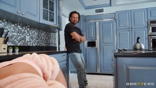 Phoenix Marie gets her pussy fucked by Johnny Castle