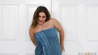 French mom Natasha Nice is sucking Kyle Mason's cock