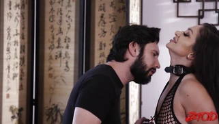 Lea Lexis in sexy black outfit gets her pussy licked by Tommy Pistol