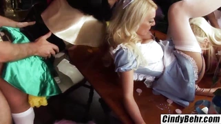 Cindy Behr licks pussy clean after filled with cum