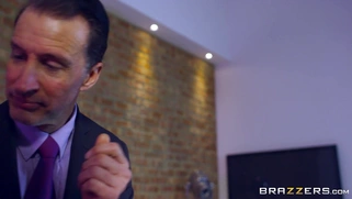 Lucia Love hid her big-dicked lover in the shower