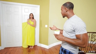 Desiree Dulce sat on Mazee The Goat's face and got her pussy licked