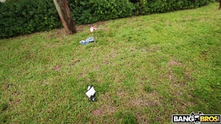 Evelyn Payne gets jizz load in her mouth