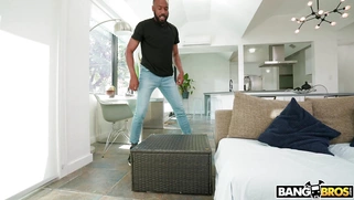 Mini Stallion and Jovan Jordan have fun