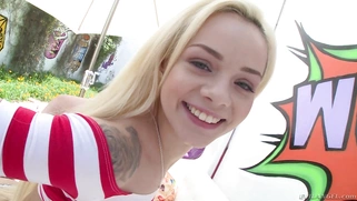 Elsa Jean showing us the meaty lips of her plump, shaved cunt