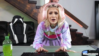 Jessie Saint gets her pussy fucked by Danny Steele from behind