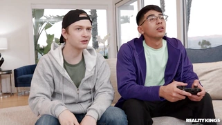 Kylie Rocket and Summer Hart lick each other pussies