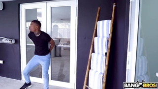 Gia OhMy caught Damion Dayski spying and jerking on her