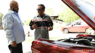 Kendra Sunderland gets fucked by Jessy Jones outdoors