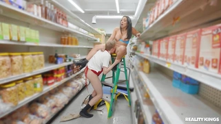 Lilly Hall gets her pussy eaten by Jimmy Michaels