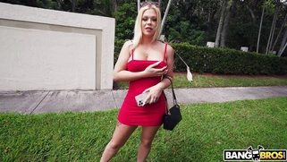 Paris Banks shows off her big tits outdoors