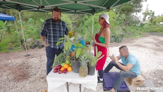 Roxie Sinner gets her pussy licked from behind