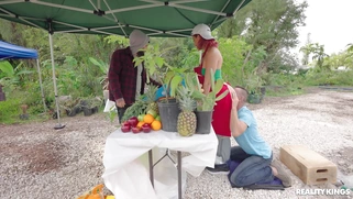 Roxie Sinner gets her pussy licked from behind