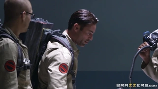 The Ghostbusters throat fucking the sexy bride ghost Veronica Avluv