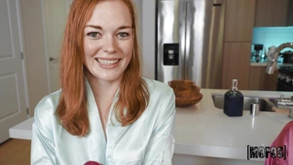 Yumi Sin and Samantha Reigns play with vibrator