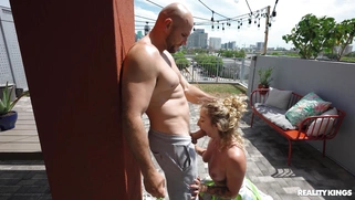 Susie Stellar gives masterful blowjob to Jmac outdoors