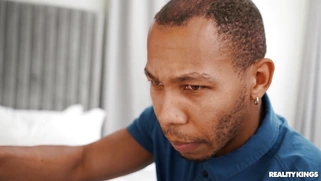 Violet Starr and Ricky Johnson are painting each other nude