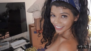 Harley Haze got cumshot in her eye after pussy fucking