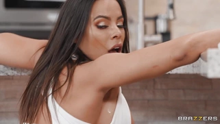 Luna Star anally rides big boner on the floor