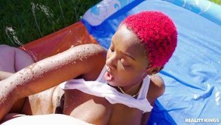 Abigaiil Morris, Octavia Red and Deja Marie play lesbo games