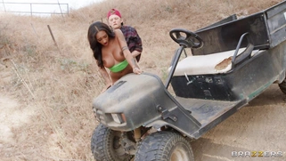 Zoey Sinn gets fucked by Jimmy Michaels standing