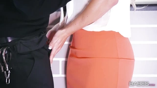 Blanche Bradburry is sucking security guard's cock