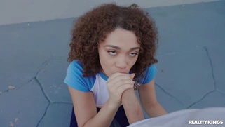 Willow Ryder is sucking Jmac's cock