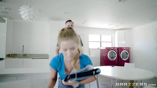 Lilly Ford wants to fuck her mom's boyfriend