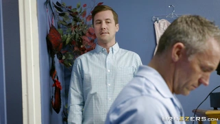 Carmen Valentina catches a horny salesman peeking into her changing room