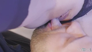 Alyssia Kent sat on Max Deeds' face and got her pussy licked