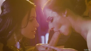 Amirah Adara and Ania Kinski are sucking Nick Ross' cock