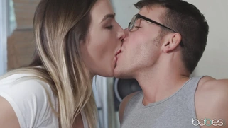 Blair Williams gives masterful blowjob