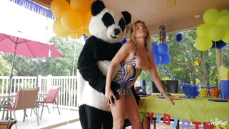 Cory Chase gets her pussy licked at birthday party