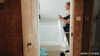 Lenina Crowne gets fucked by Danny D standing