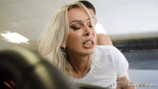 Amber Jayne leaned on the car and got her pussy drilled