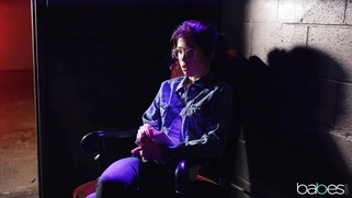 Bigtit Lauren Phillips rides hard dick with her trimmed pussy