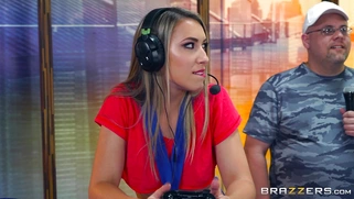 Sexy player Kimber Lee seduces Sean by flashing her tits