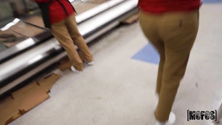 Aubry Babcock is sucking big cock in POV