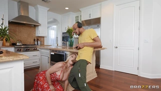 Rachael Cavalli gets fucked by Dwayne Foxxx standing