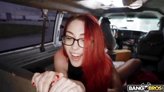 Leo Babe shakes her ass on black monster cock