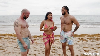 Roxie Sinner gets fucked by James Angel and Danny Steele